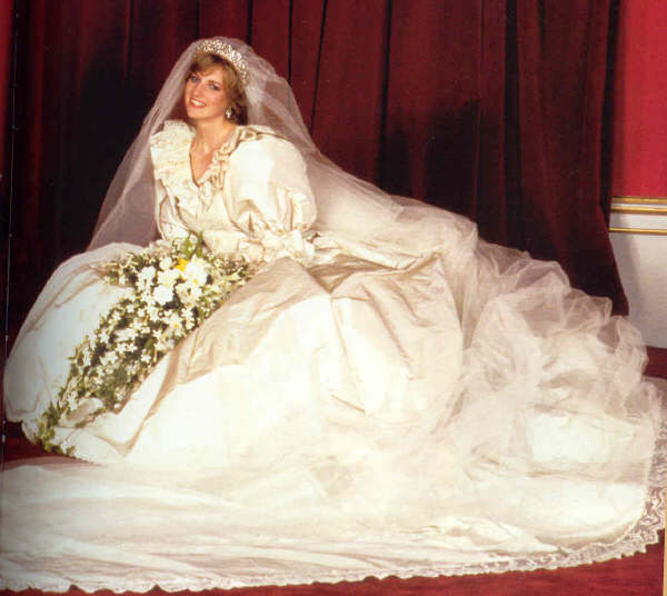 princess-Diana-bride-wedding-dress