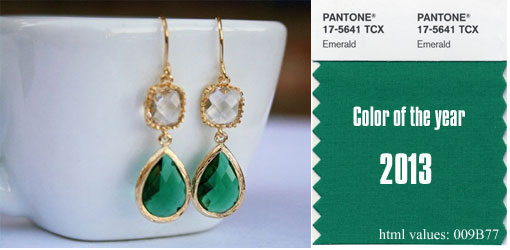 emerald xroma tis xronias 2013 apo tin pantone